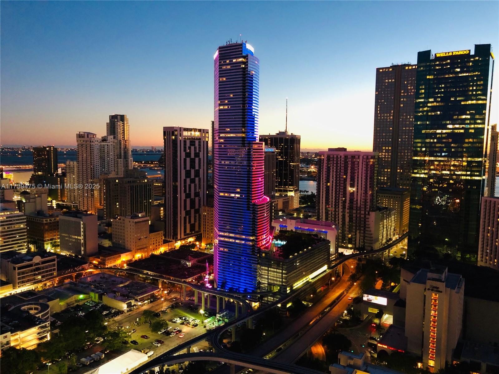 350 S Miami Ave Unit: 3805