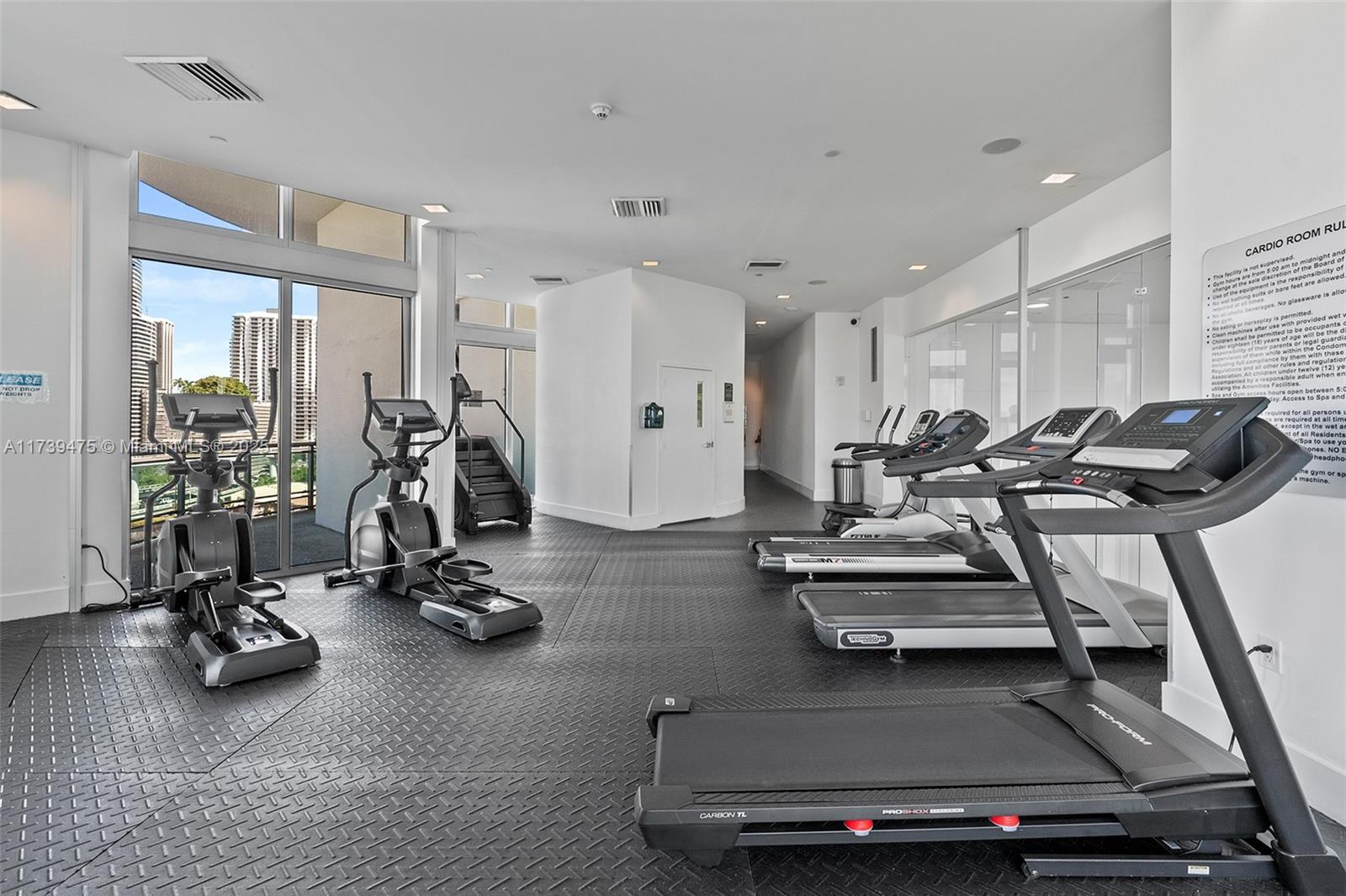 350 S Miami Ave Unit: 3805