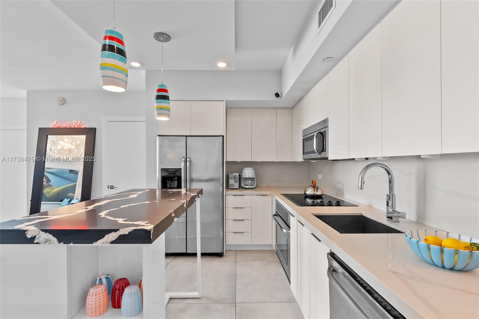 350 S Miami Ave Unit: 3805