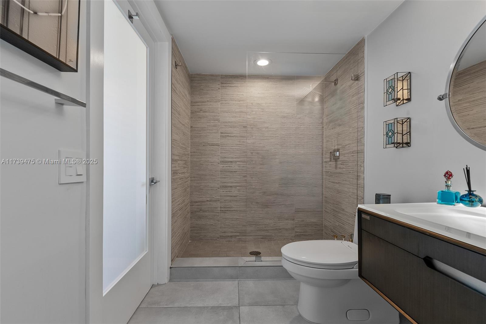 350 S Miami Ave Unit: 3805
