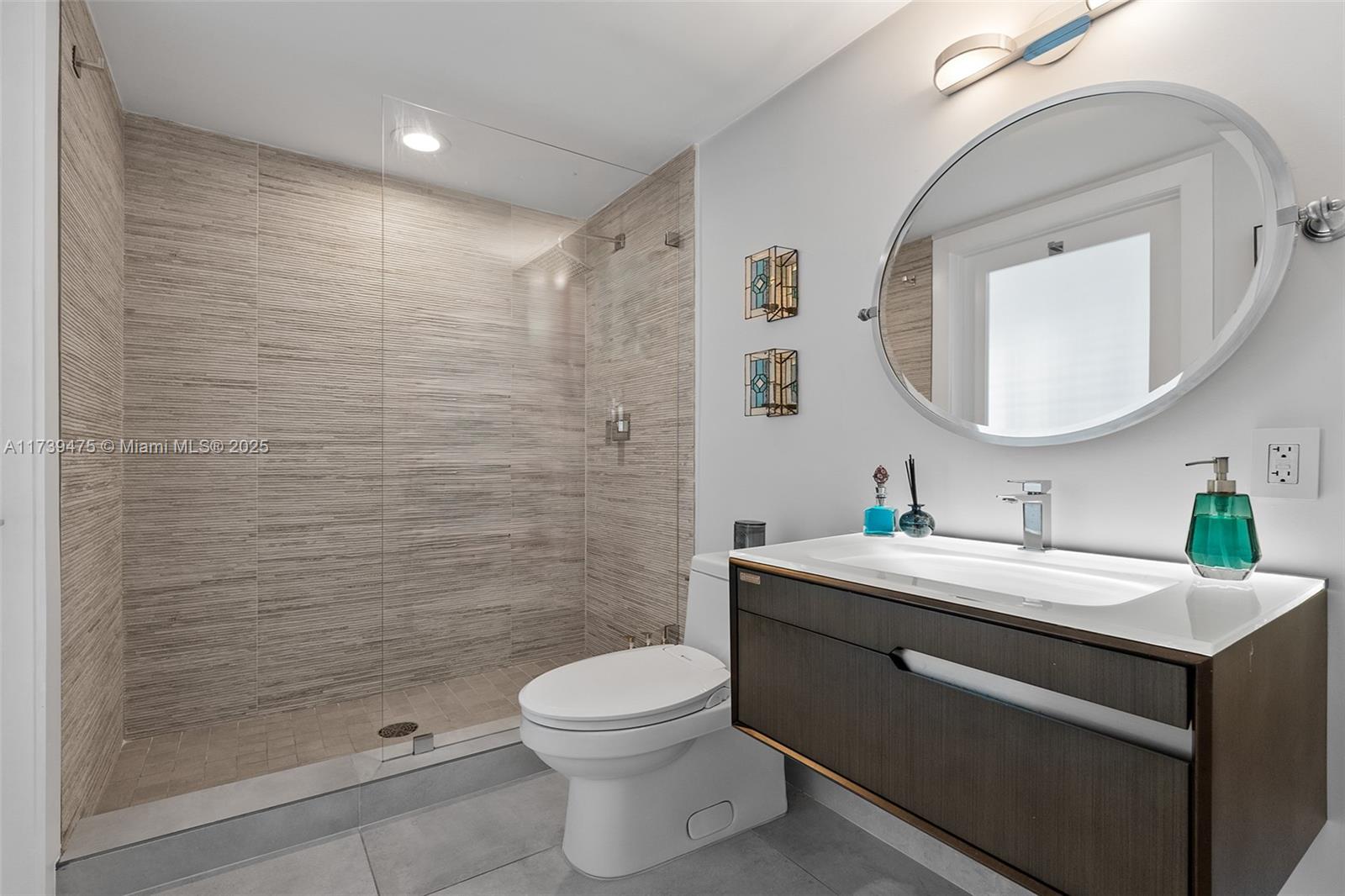 350 S Miami Ave Unit: 3805