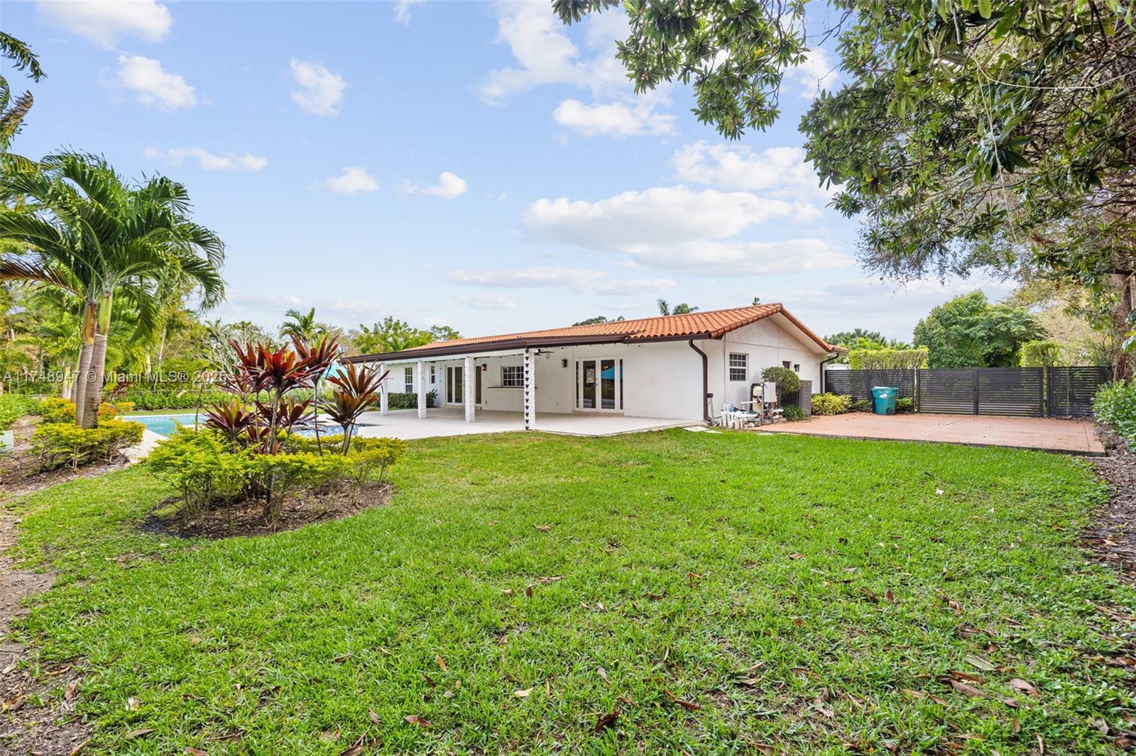 10303 SW 120th St