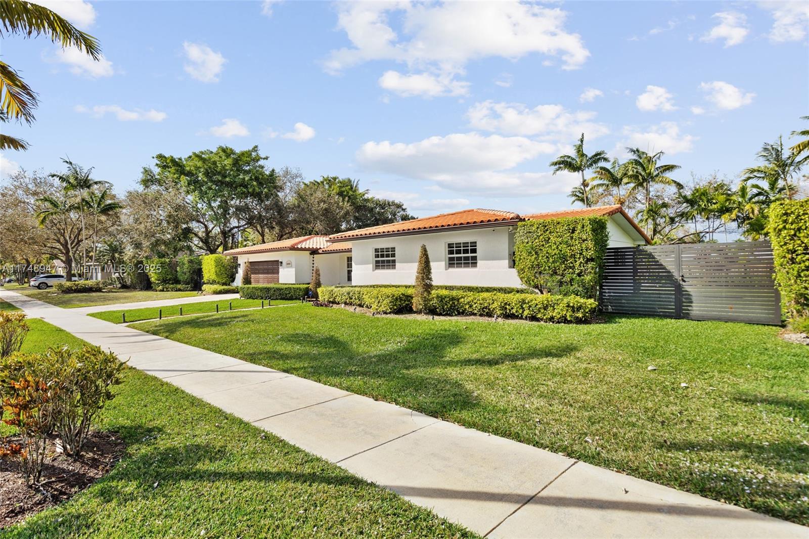 10303 SW 120th St