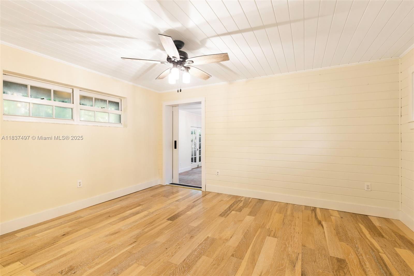4235 Lennox Dr Unit: Front