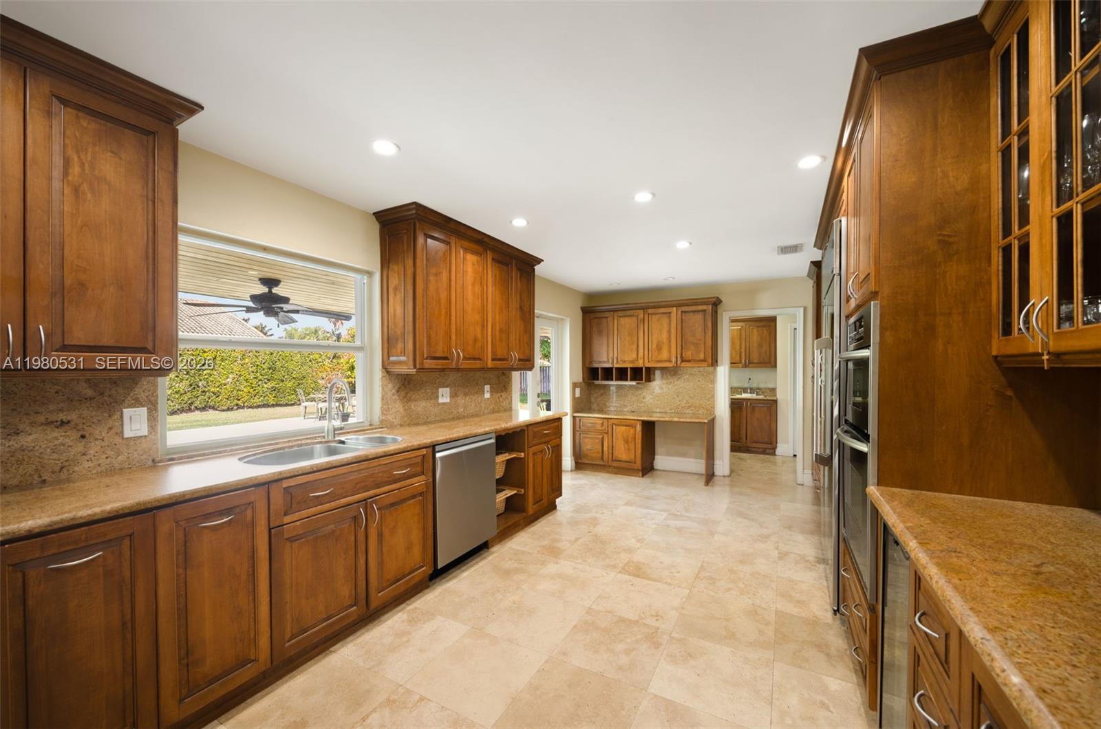 15700 SW 77th Ct