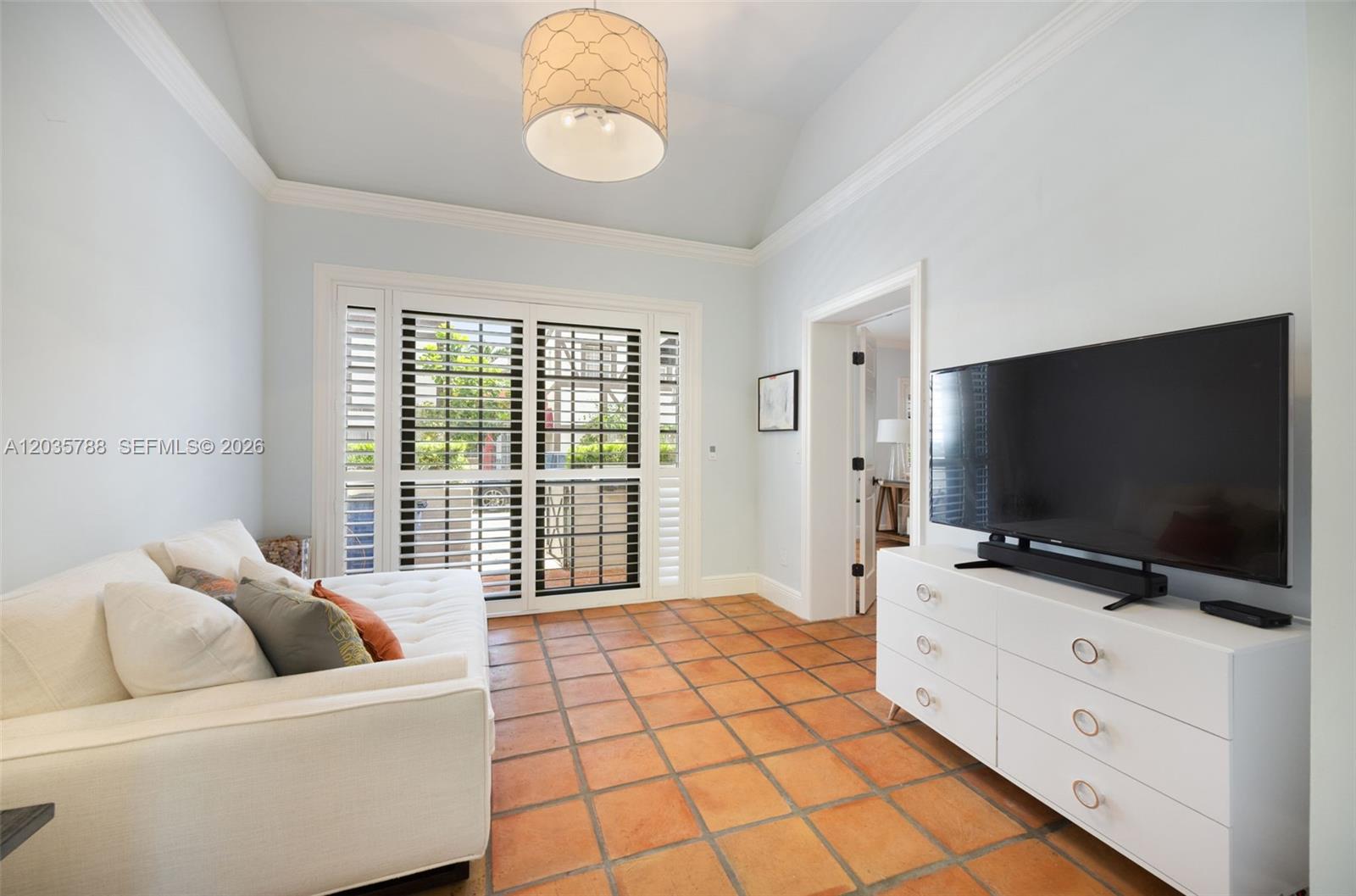 408 Viscaya Ave