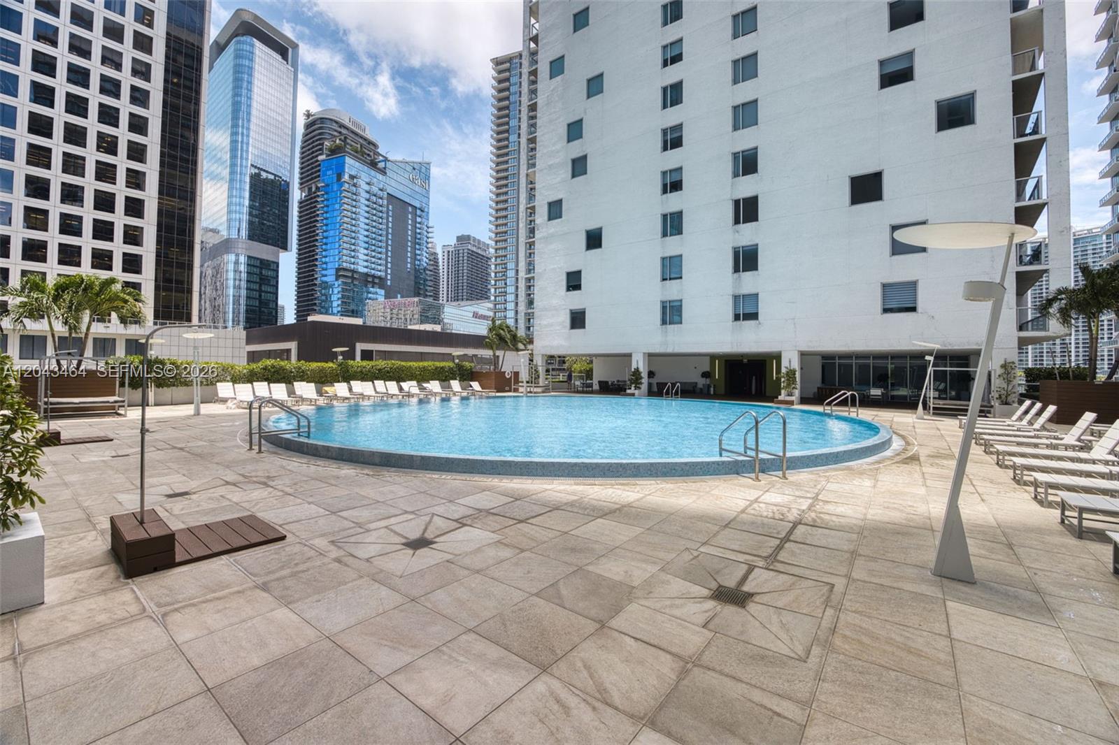 500 Brickell Ave # 1400