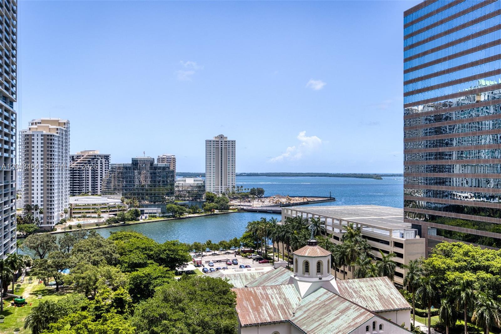 500 Brickell Ave # 1400