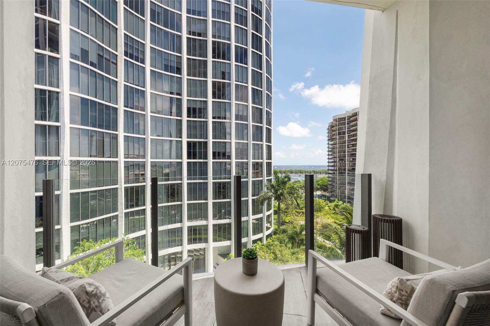 2831 S Bayshore Dr # 804