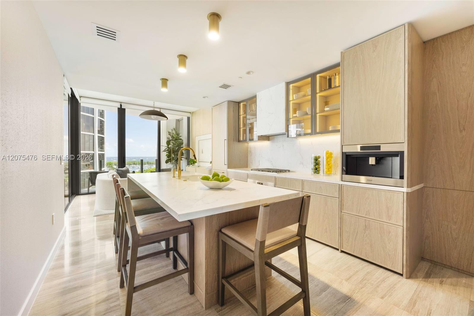2831 S Bayshore Dr # 804