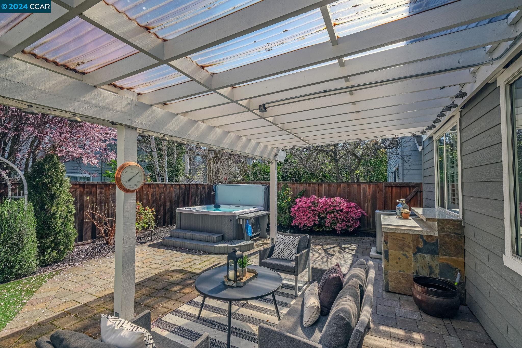 4 Eucalyptus Ln