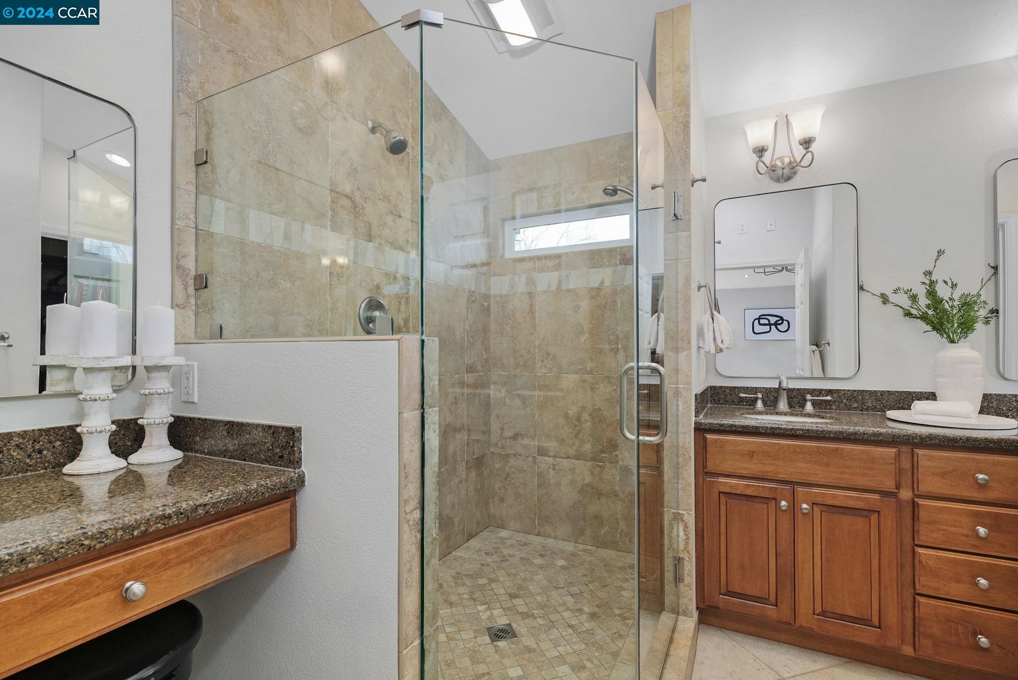 4 Eucalyptus Ln