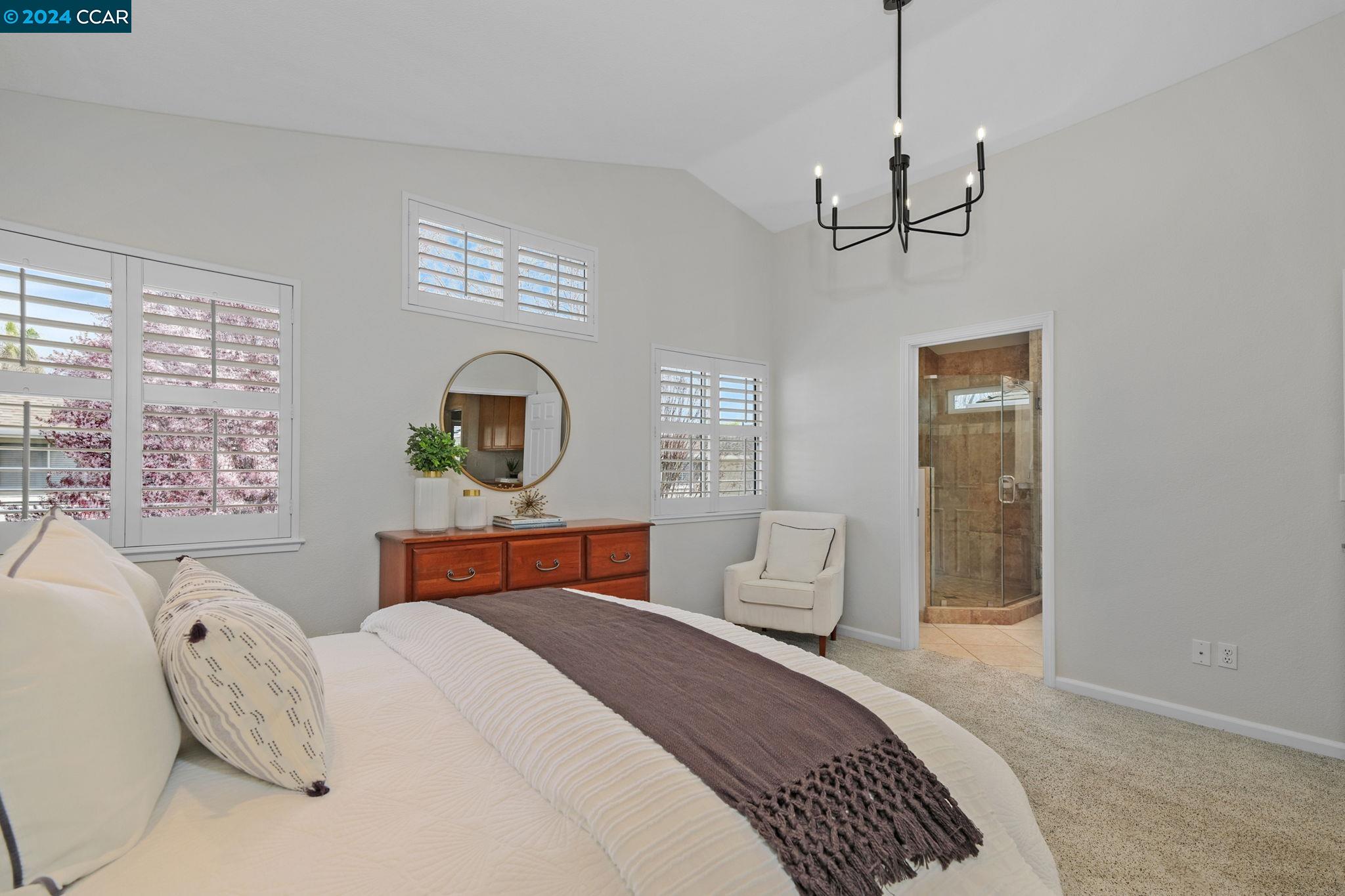 4 Eucalyptus Ln
