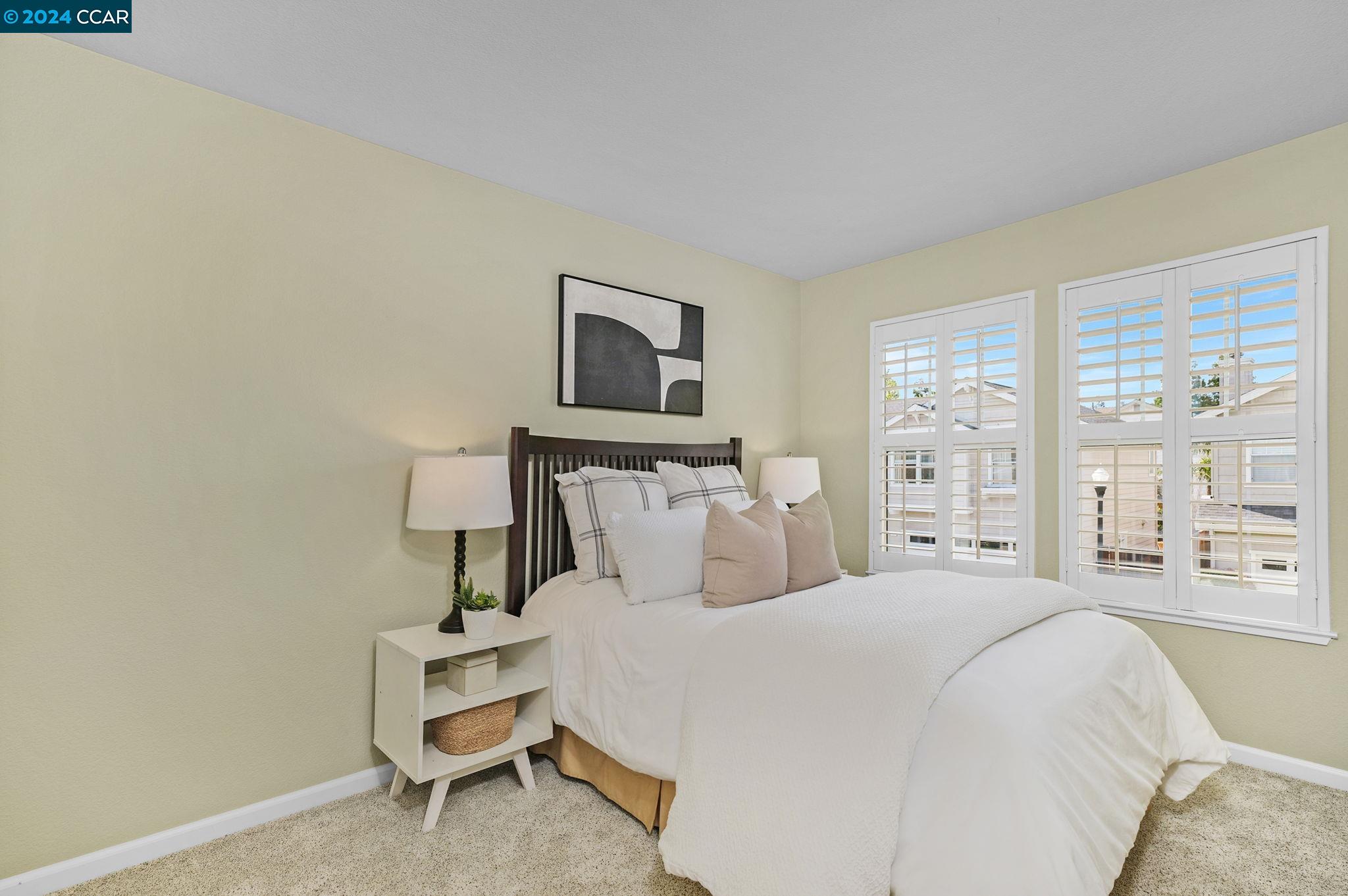 4 Eucalyptus Ln