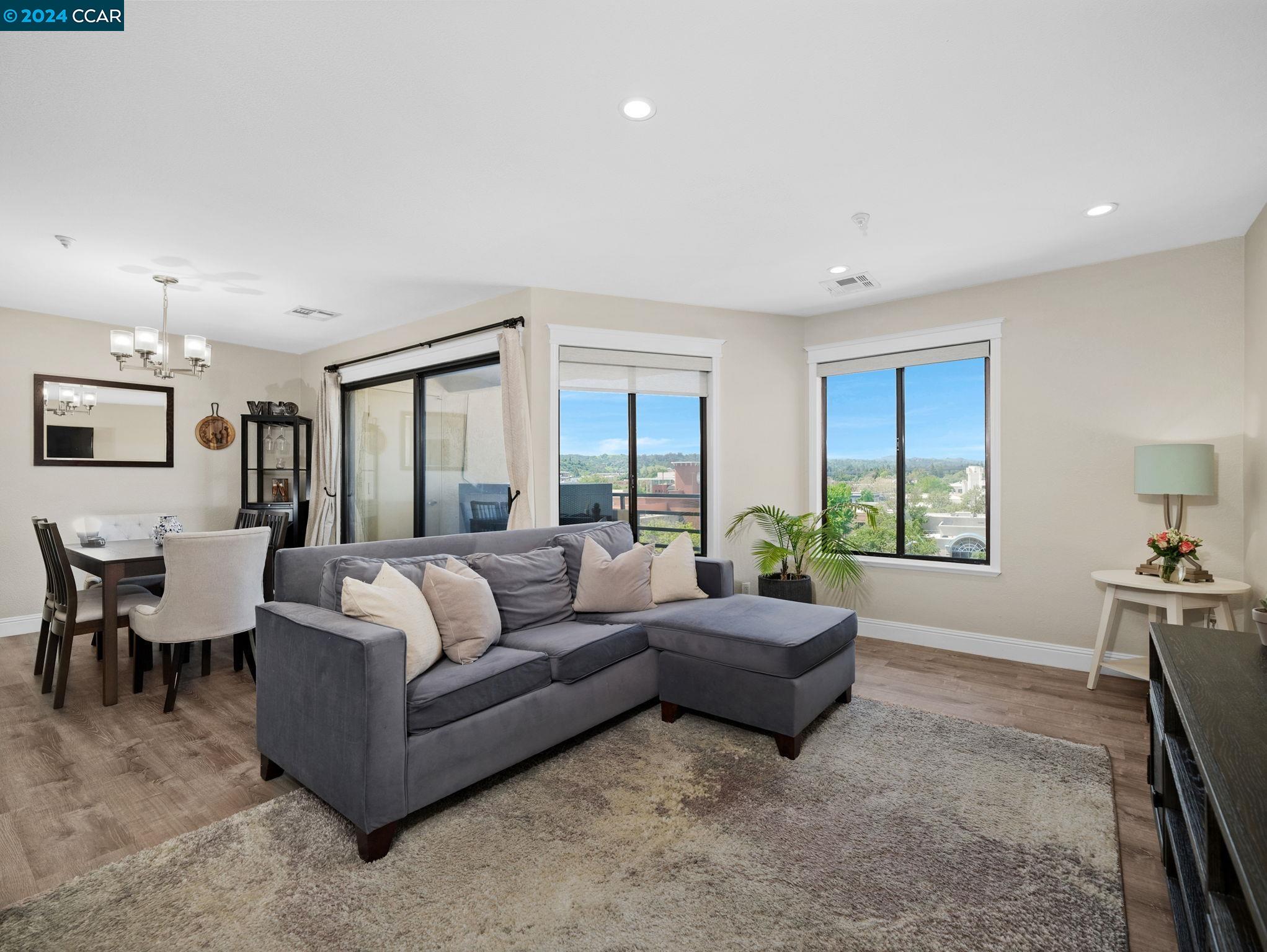 1201 Alta Vista Dr # 203