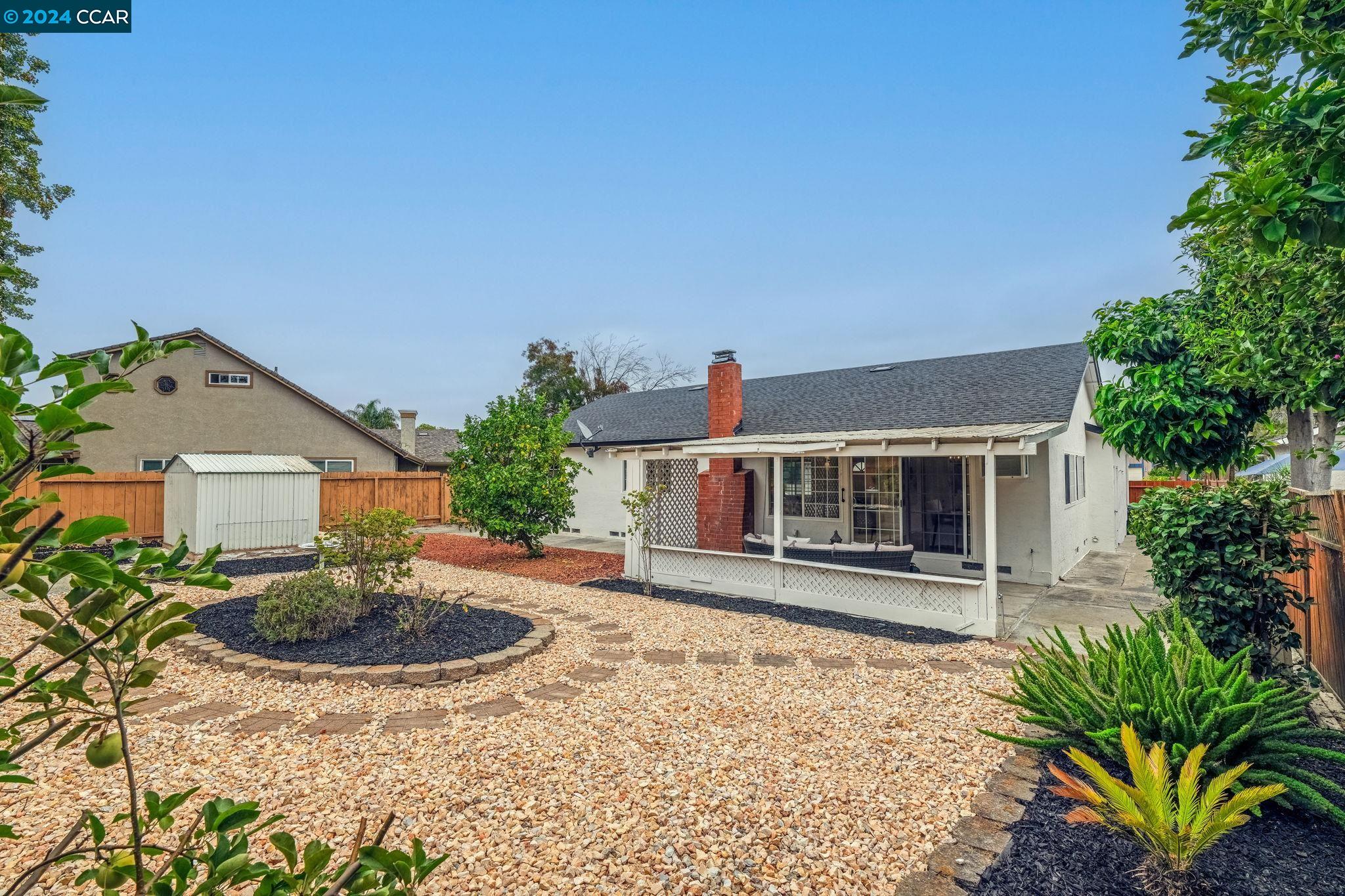 6245 Jasmine Ave