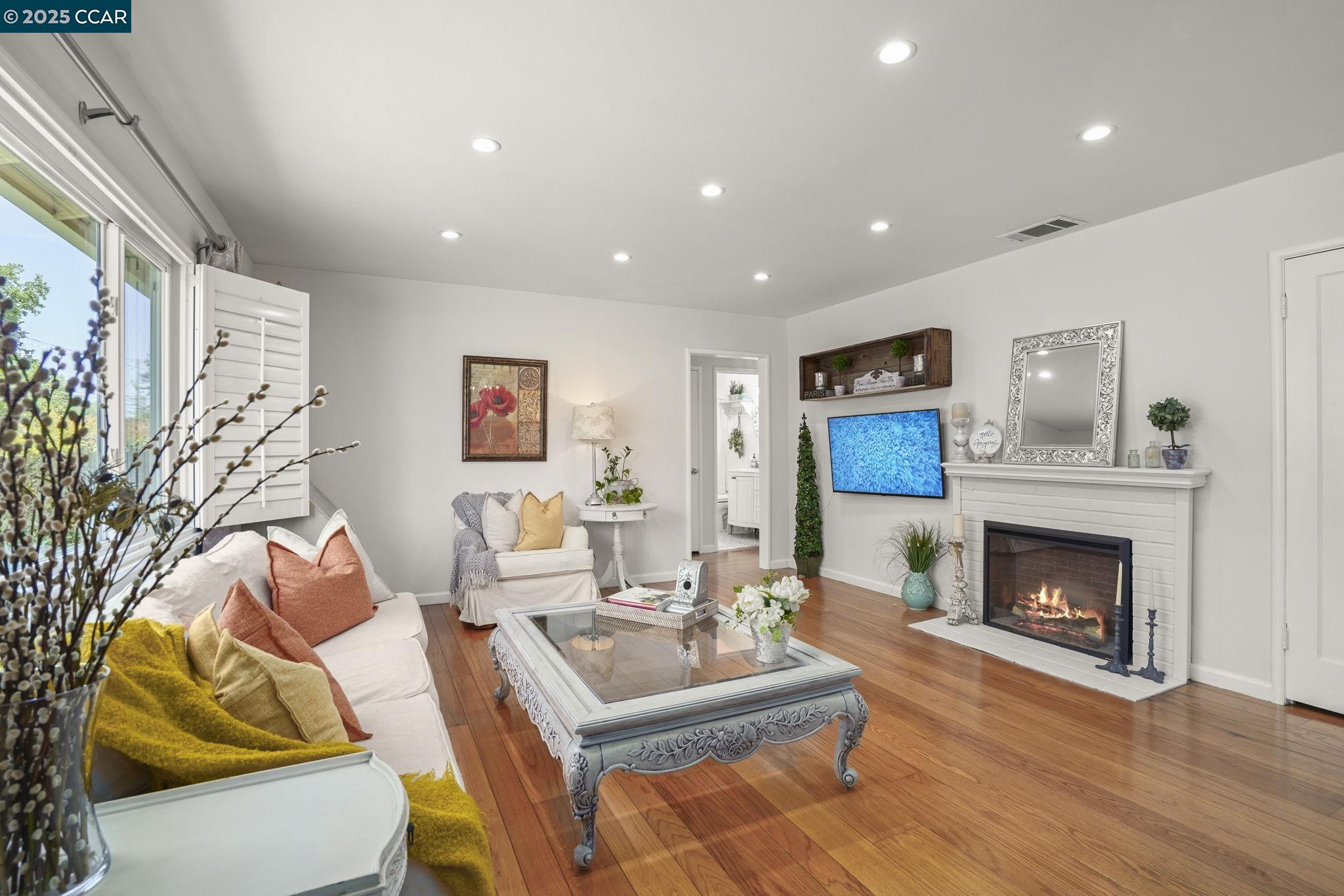 1242 Craig Dr