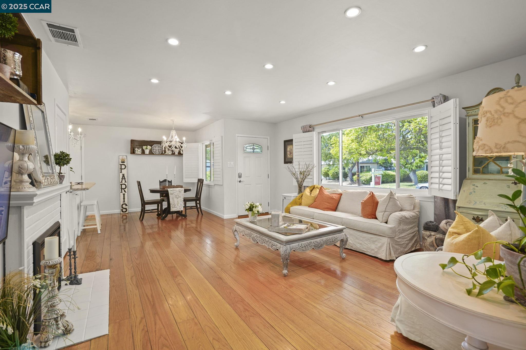 1242 Craig Dr
