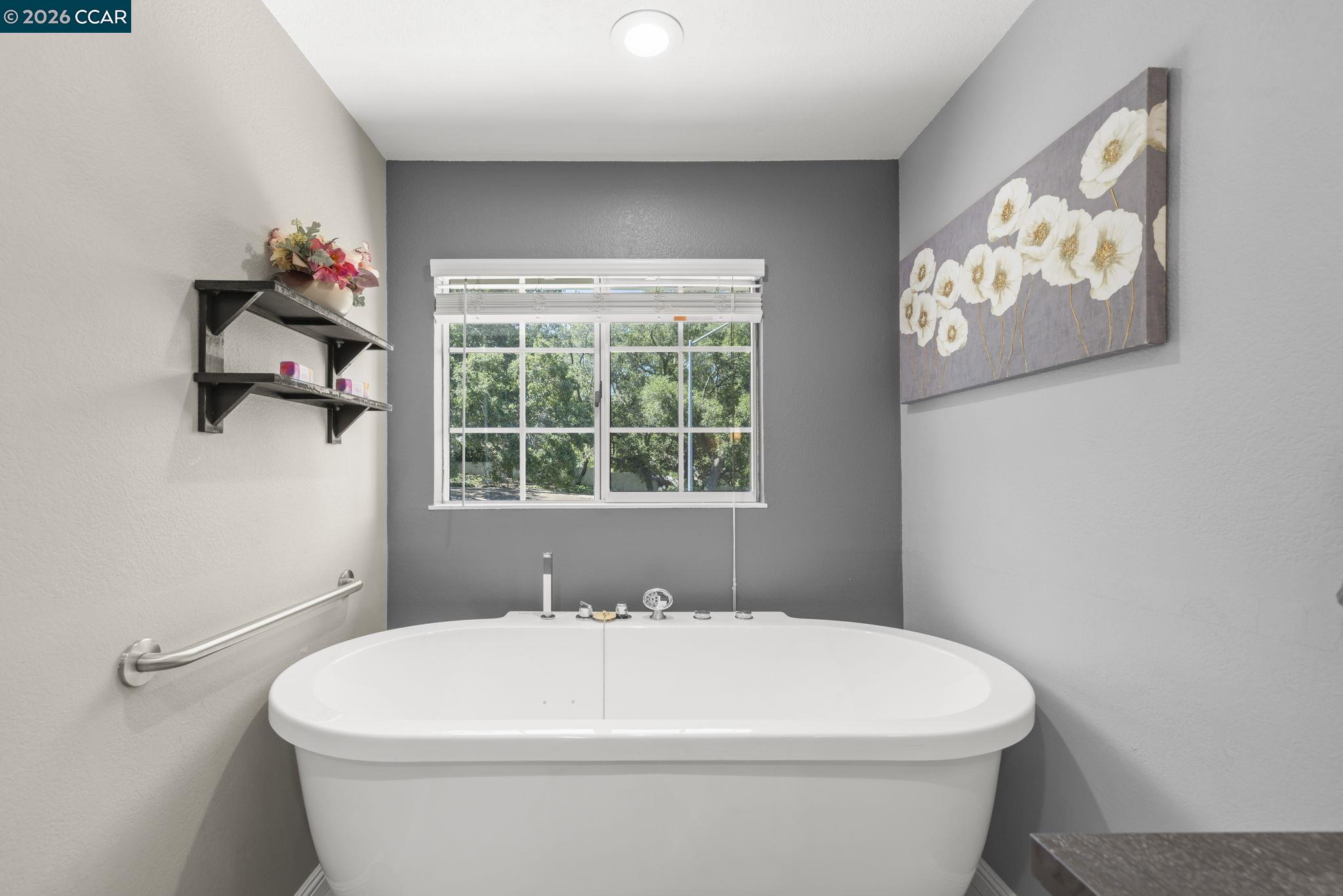 1002 Pinehurst Ct