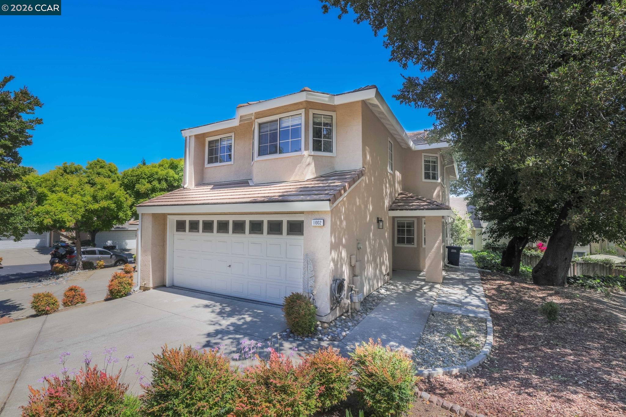 1002 Pinehurst Ct