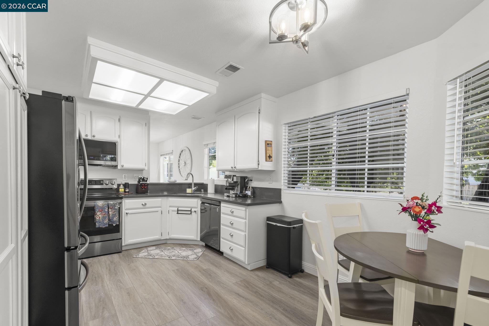 1002 Pinehurst Ct
