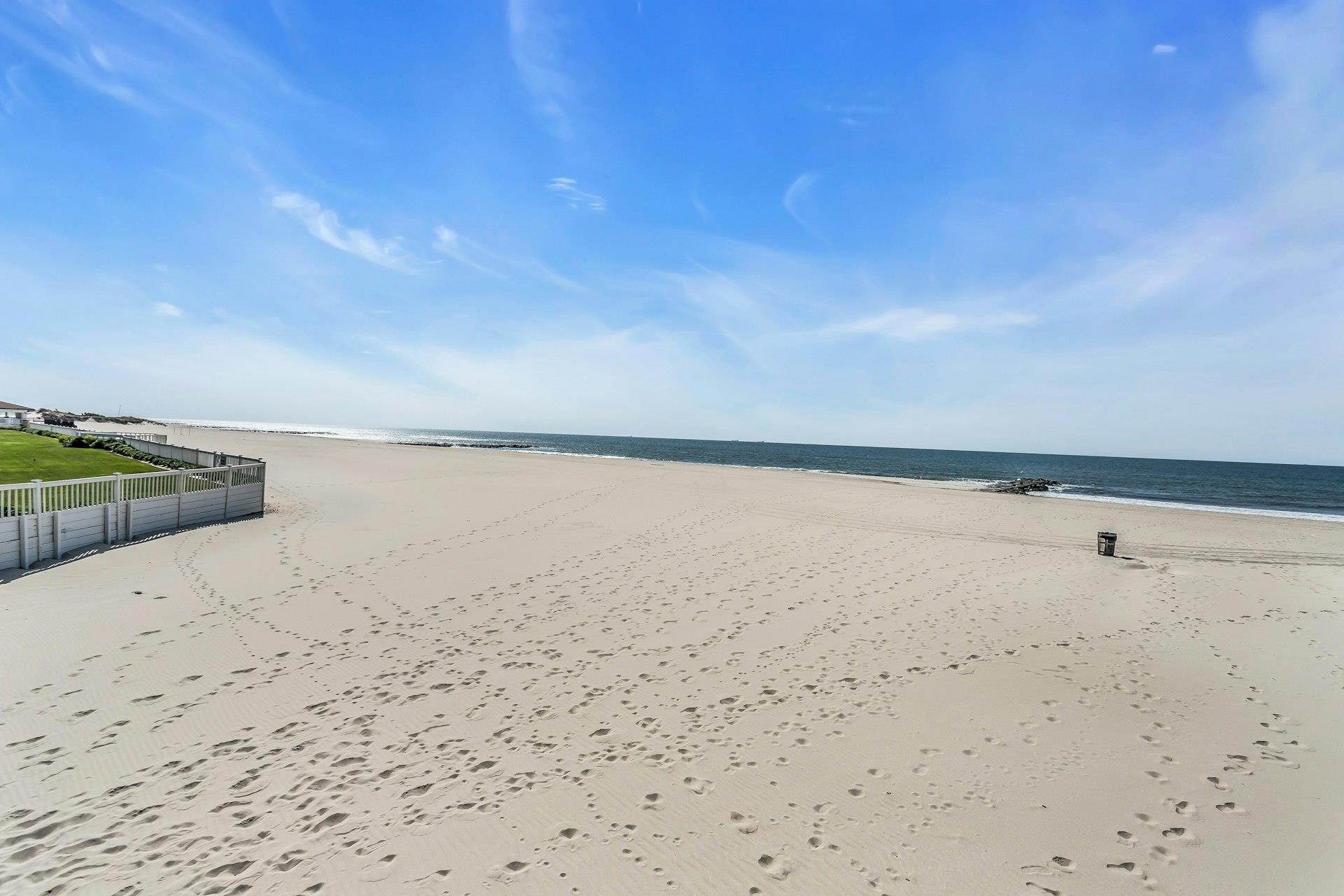 1402 Bay Boulevard