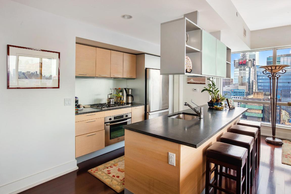 350 W 42ND Street 51G