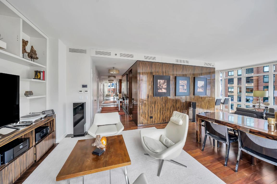 207 E 57TH Street 19B