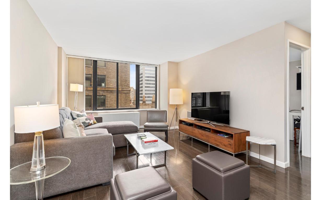 445 5TH Avenue 21G