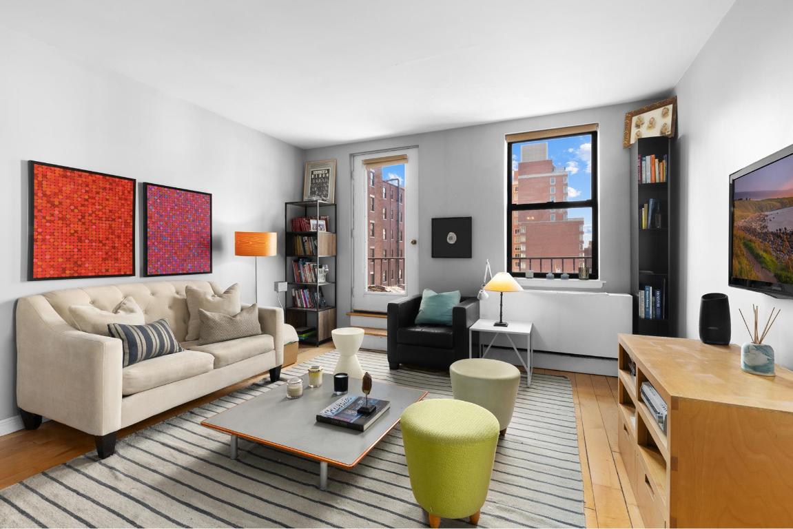 186 W 80TH Street 10E