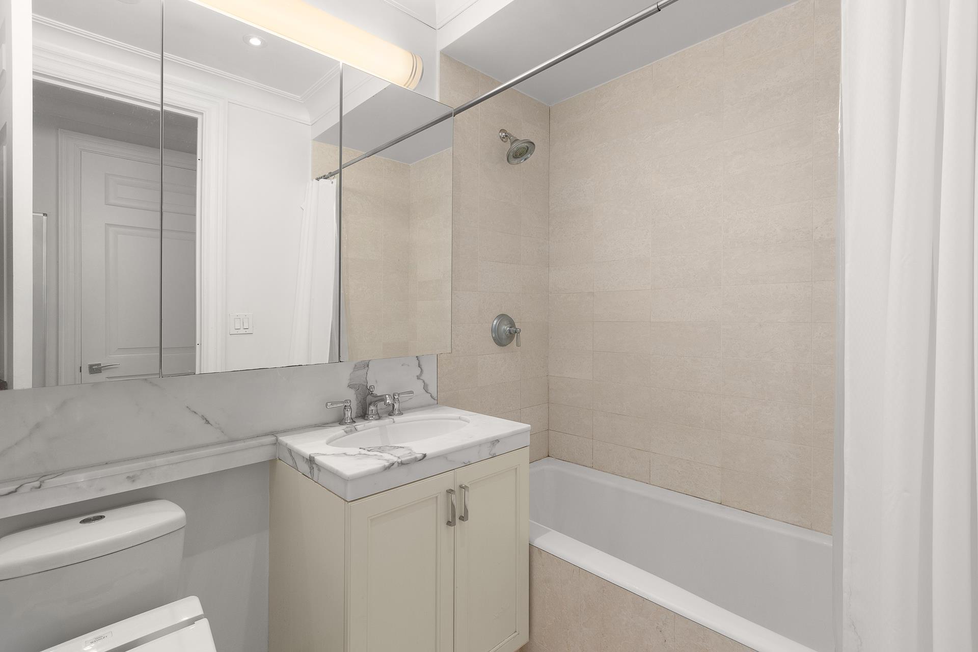 205 E 85TH Street PH2B