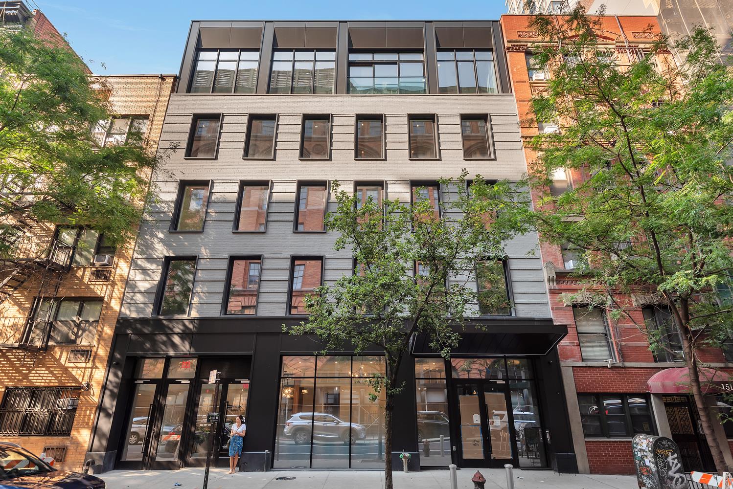 149 E 26TH Street PH1