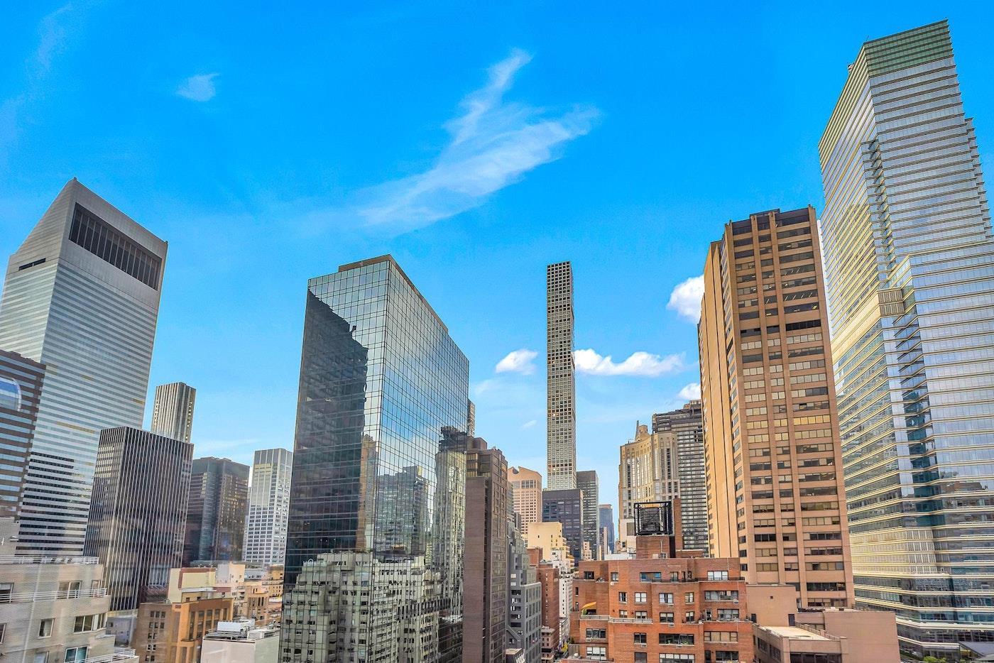 207 E 57TH Street 19B