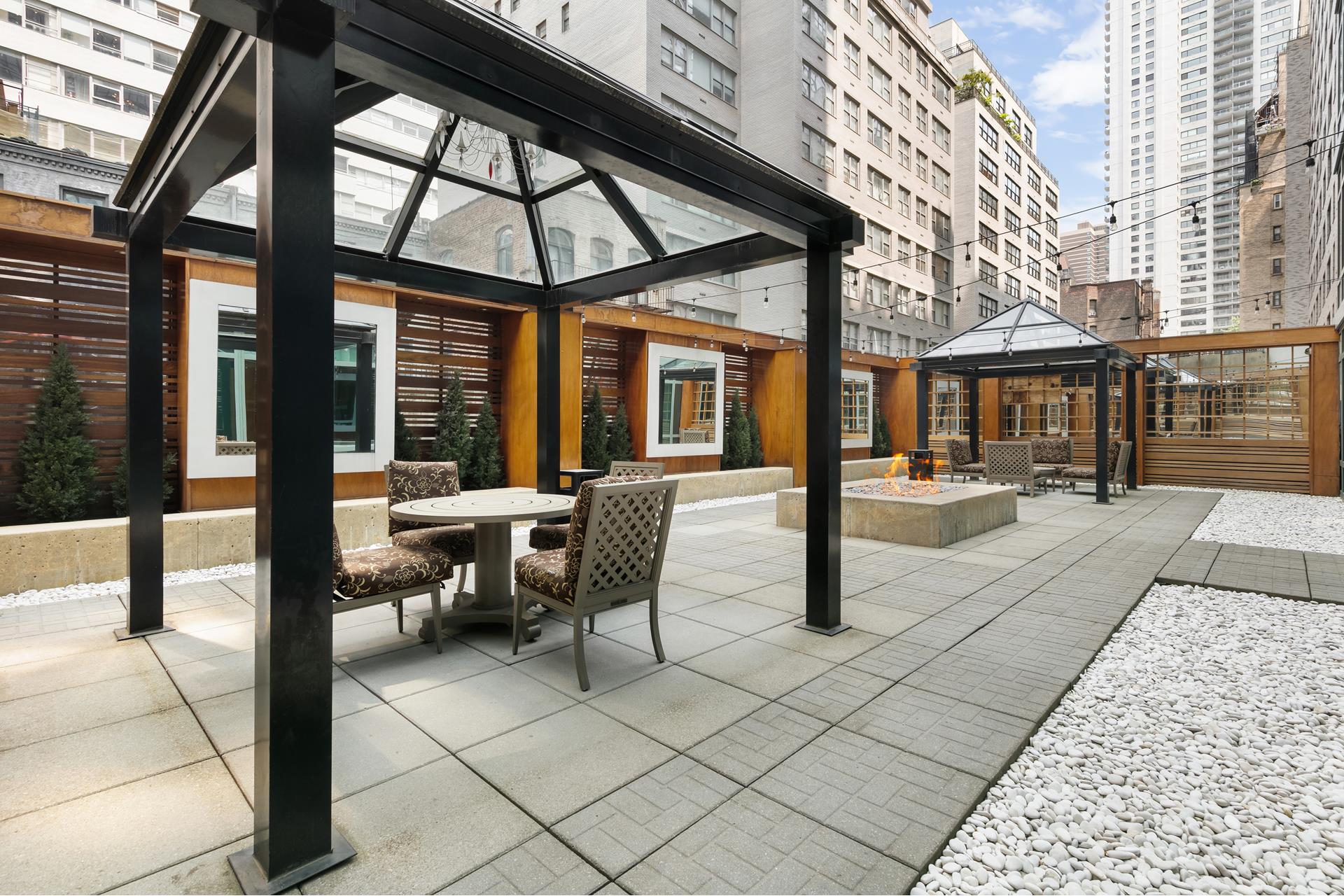 207 E 57TH Street 19B