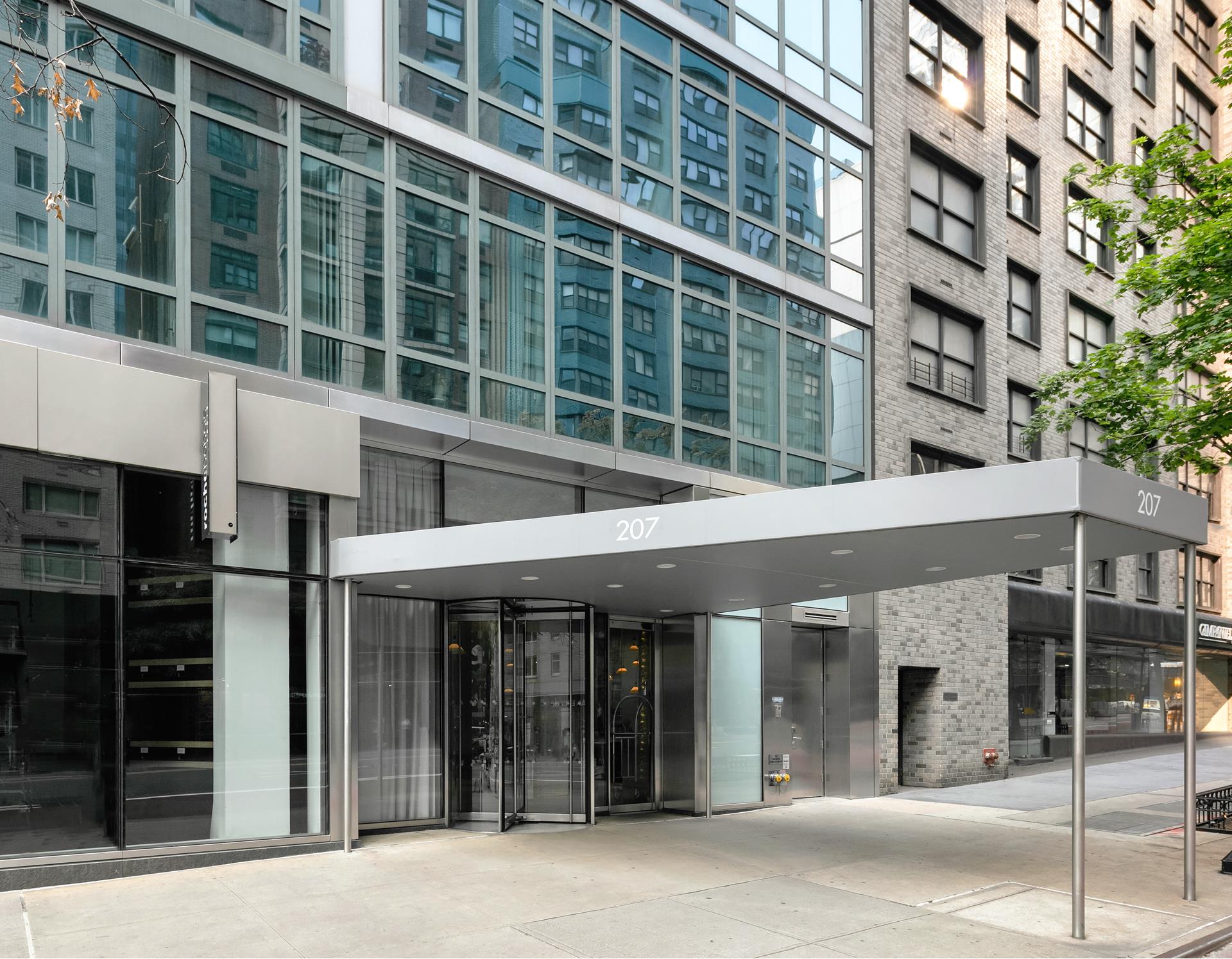 207 E 57TH Street 19B