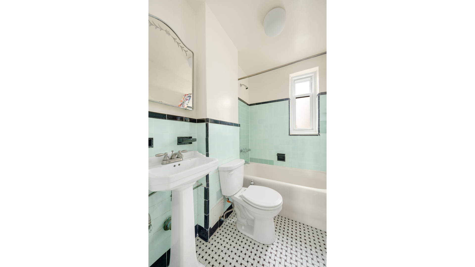 233 W 99TH Street 19C