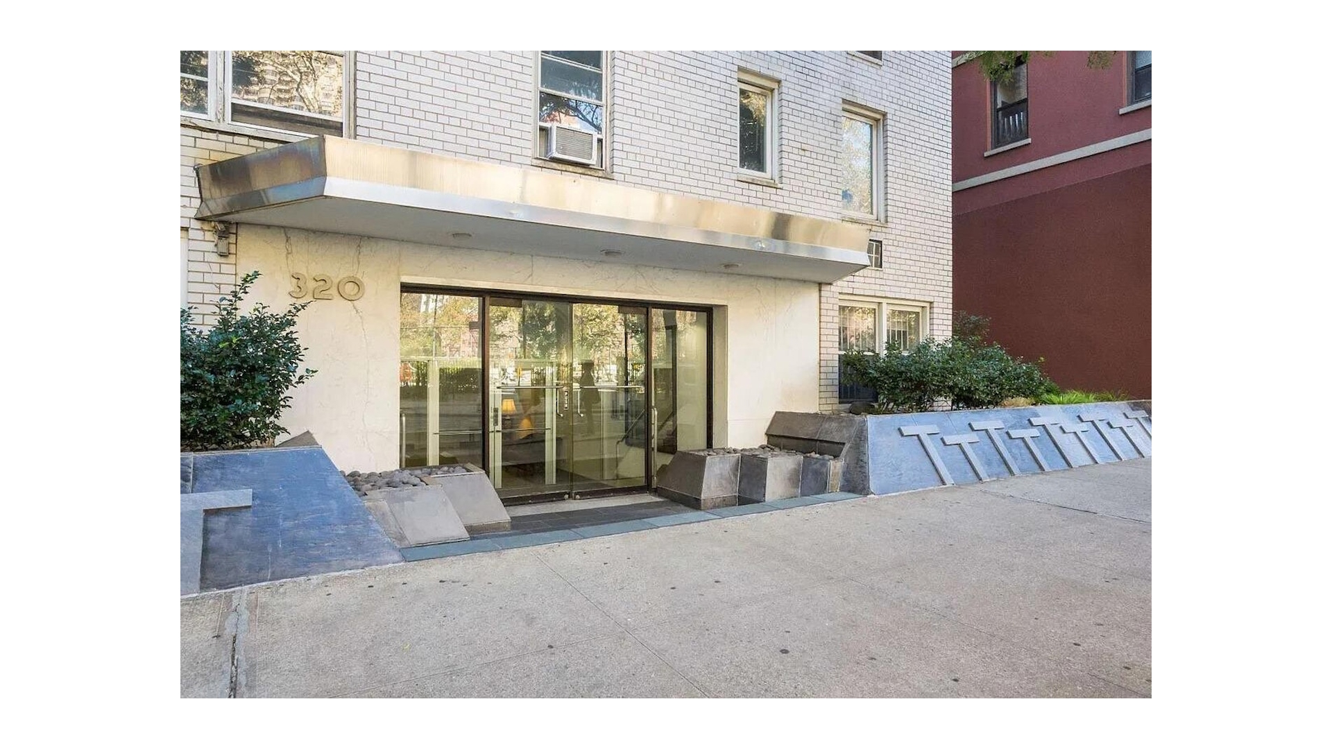 320 E 35TH Street 3E