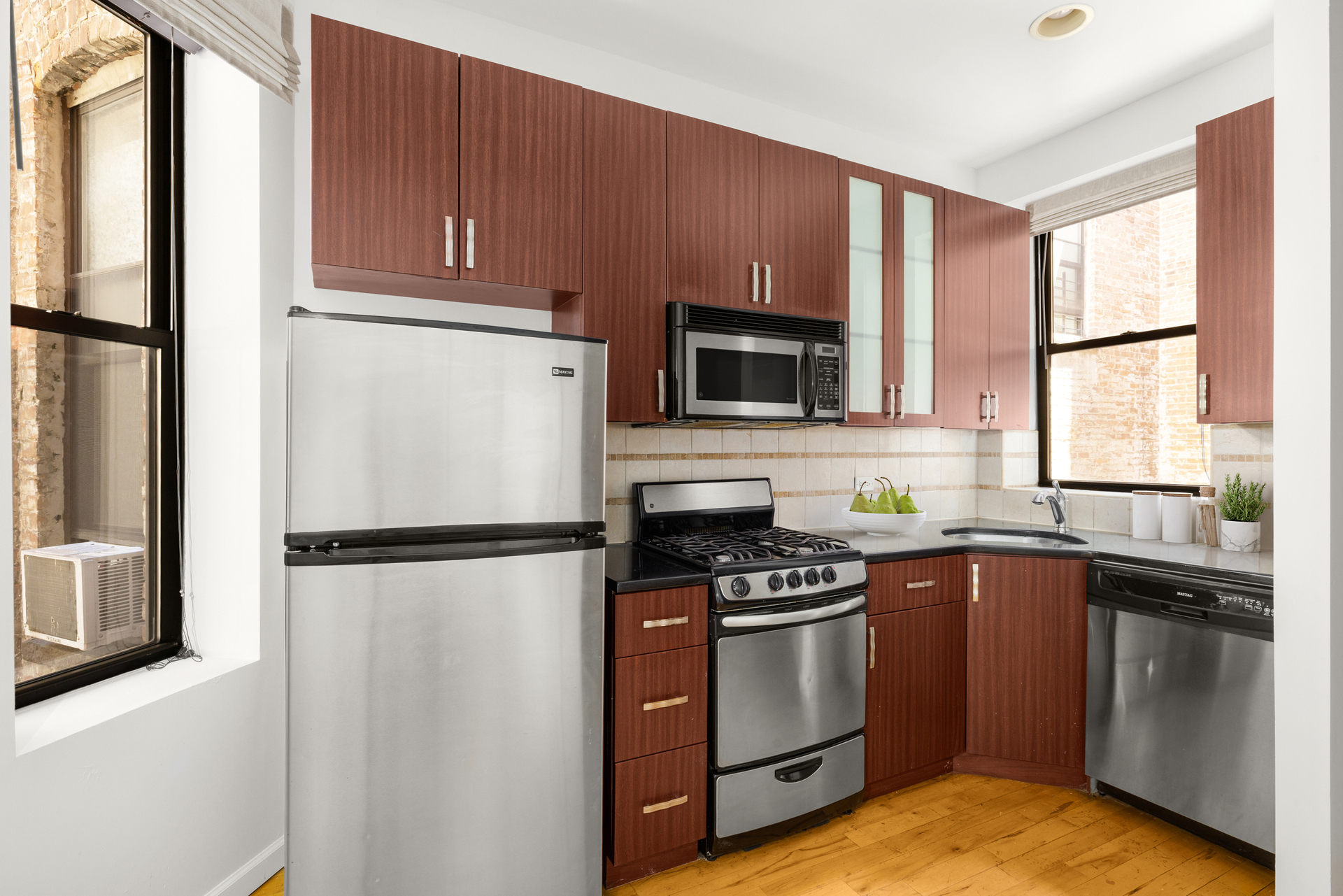 2072 FREDERICK DOUGLASS Boulevard 4A