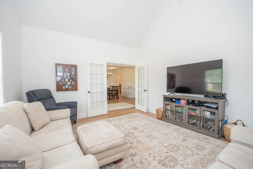 400 Atlantica Drive