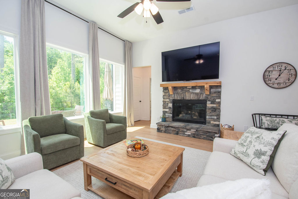 400 Atlantica Drive
