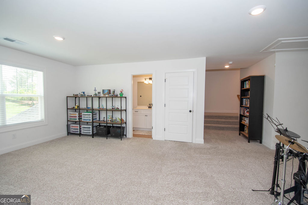 400 Atlantica Drive