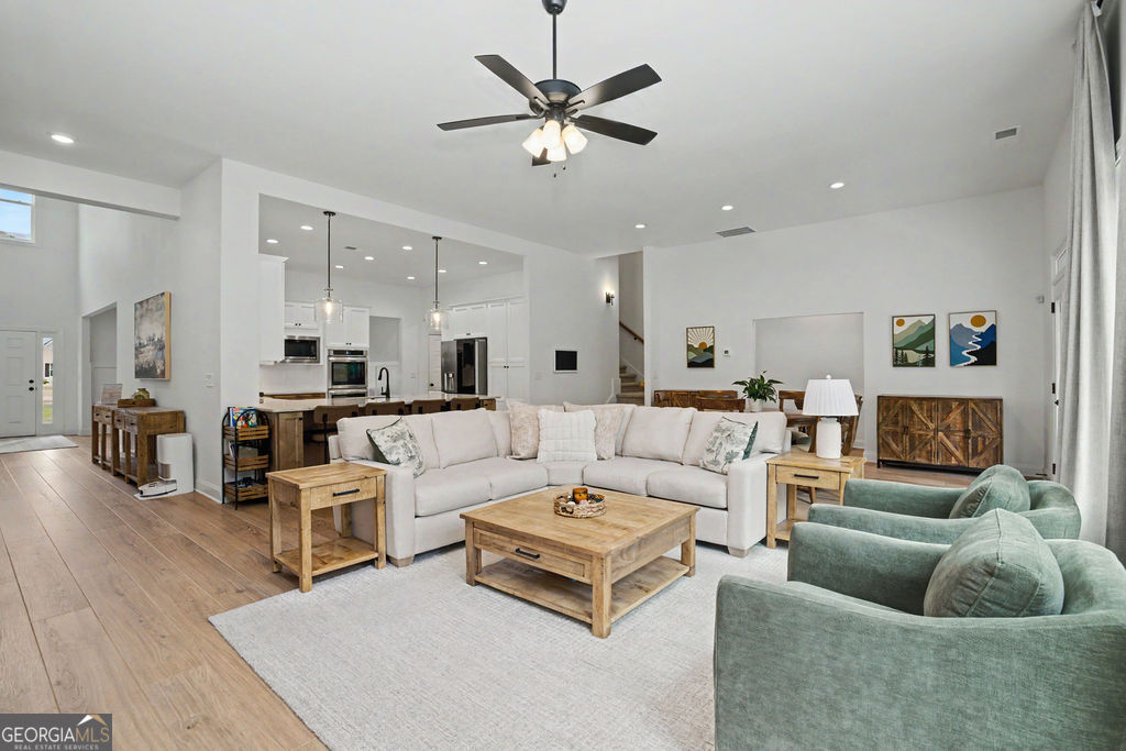 400 Atlantica Drive