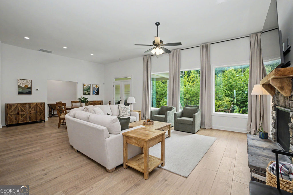 400 Atlantica Drive