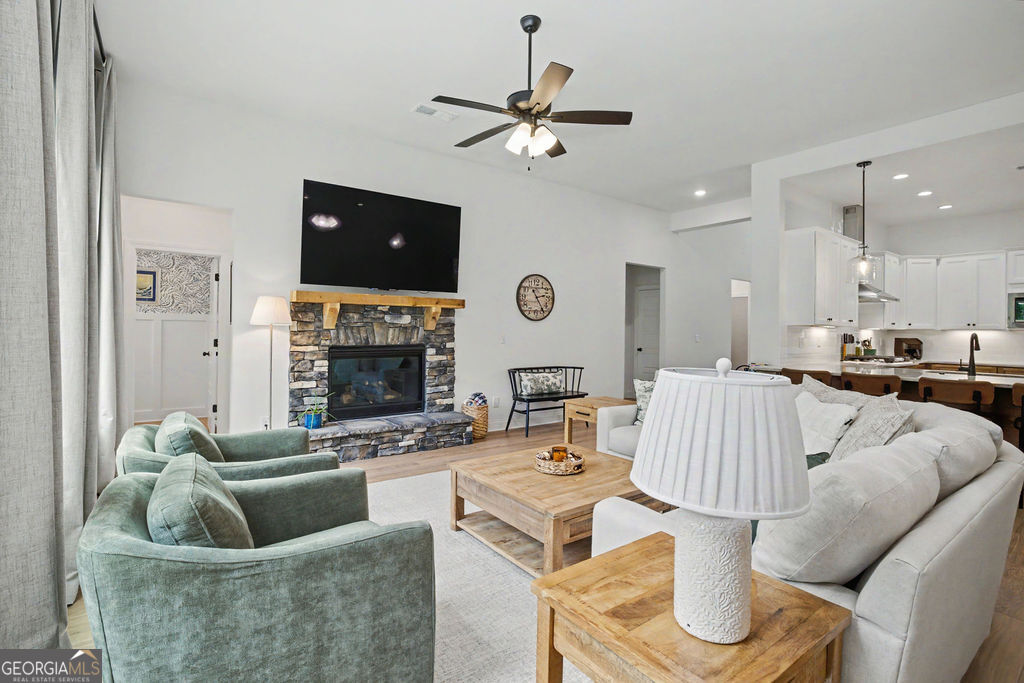 400 Atlantica Drive