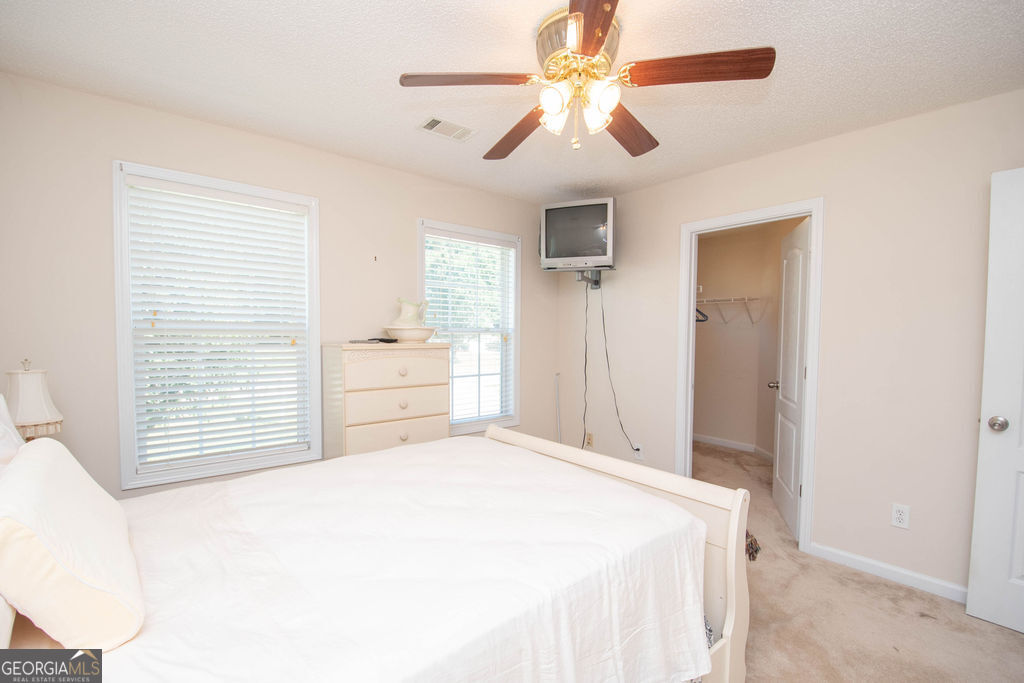 136 Peachtree Glenn Drive