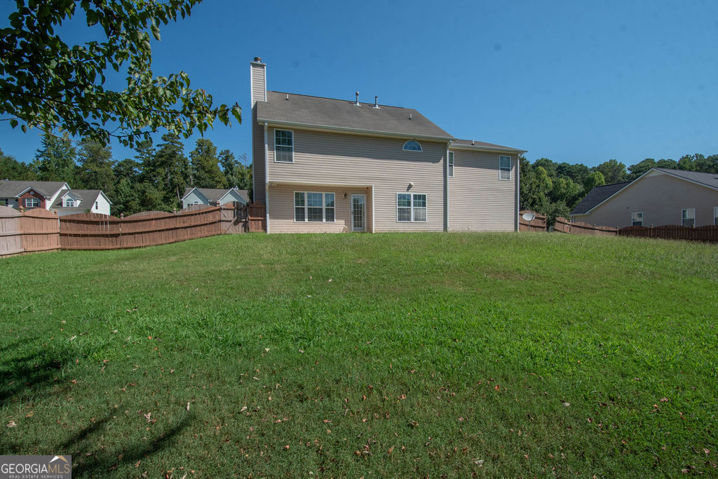 136 Peachtree Glenn Drive