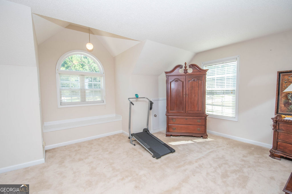 136 Peachtree Glenn Drive