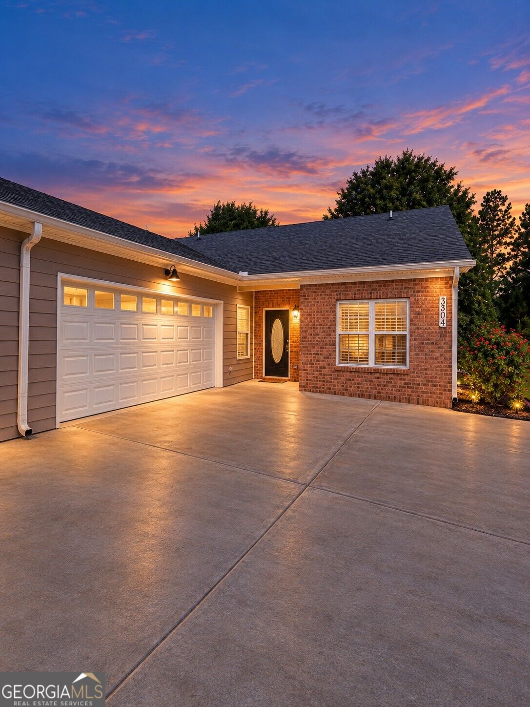 3504 Commonwealth Circle