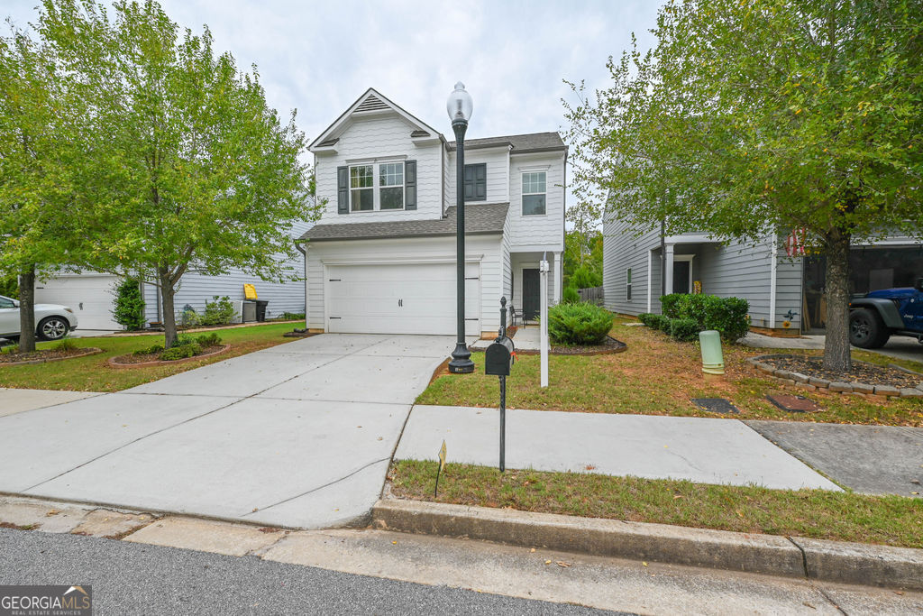 102 Newnan Lakes Drive