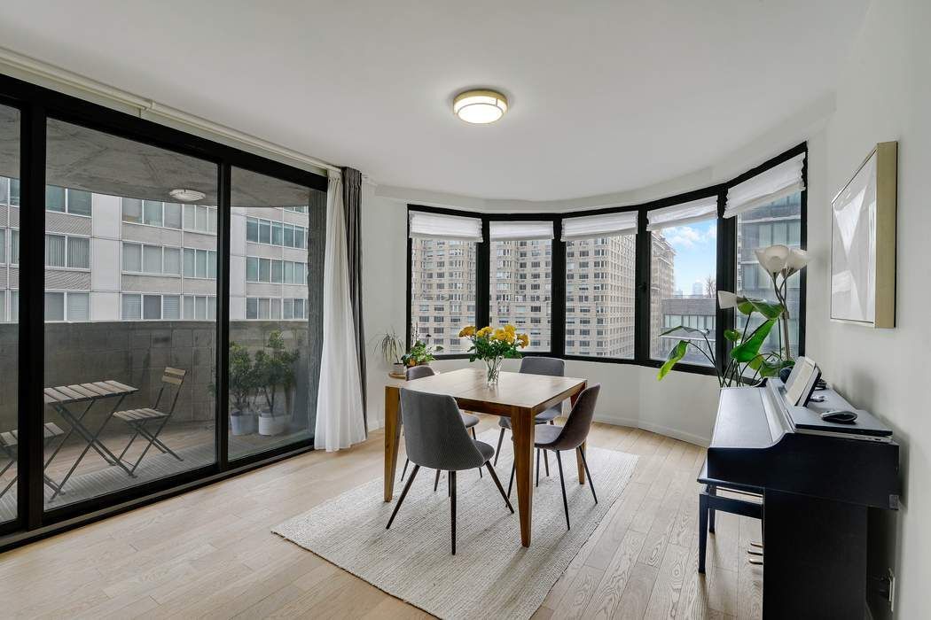 44 W 62nd Street 9C